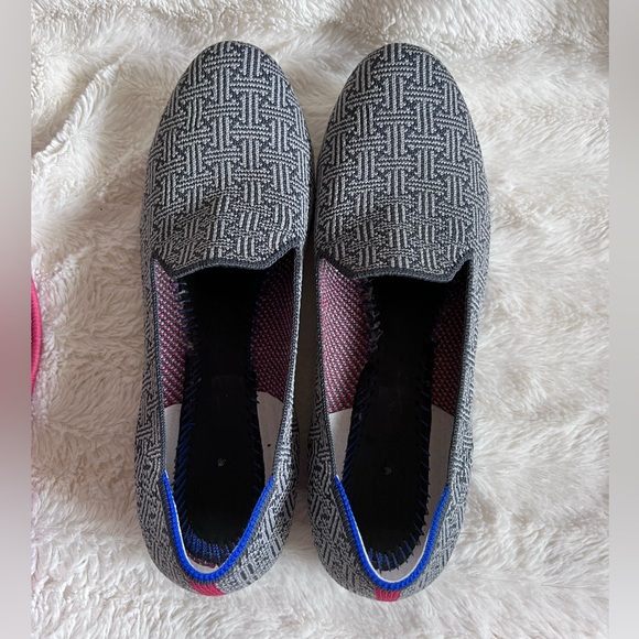 Rothy's Retired Gray Grid Pattern Size 8 - Picture 2 of 7